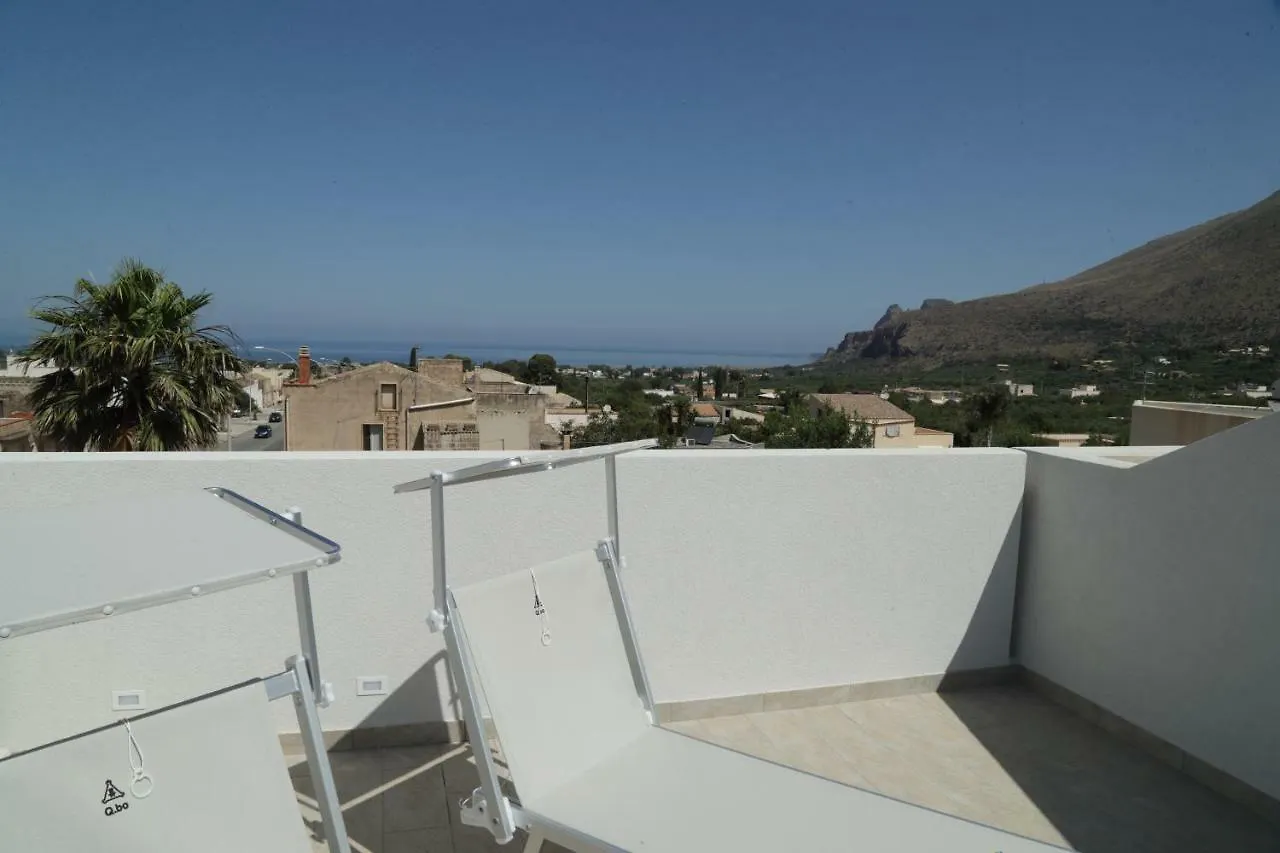 Bed and Breakfast Terra D'Amare Castelluzzo 0*,  Italien